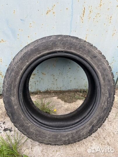 Goodyear UltraGrip Extreme 205/55 R16