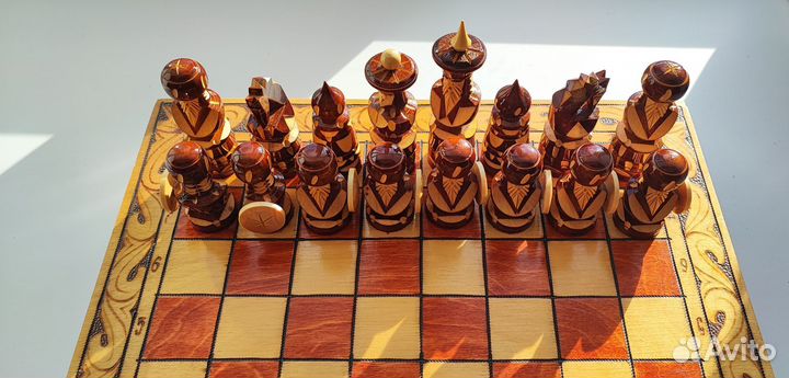 Шахматы ручной работы / Шахматный ларец из дерева