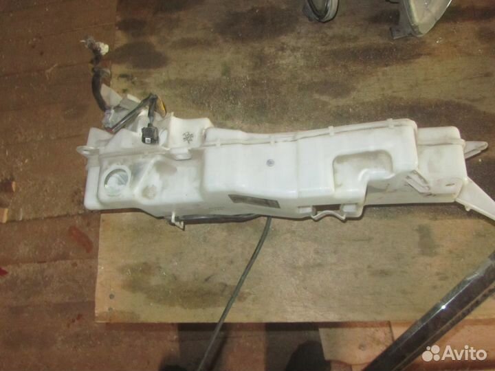 Toyota Land Cruiser 200 Бачок омывателя 860141880