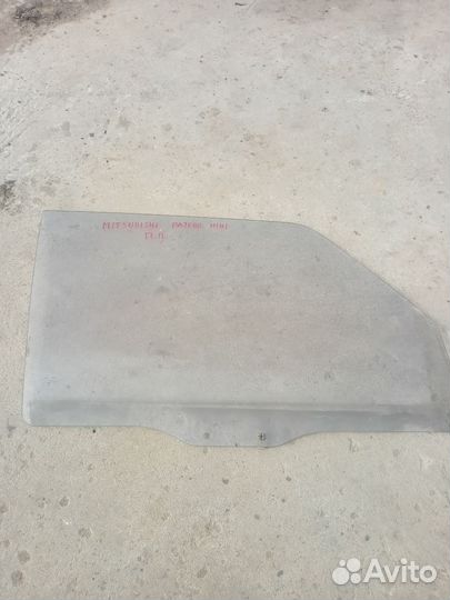Стекло переднее правое Mitsubishi Pajero Mini