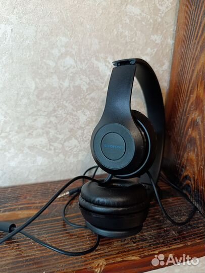 Наушники ретро