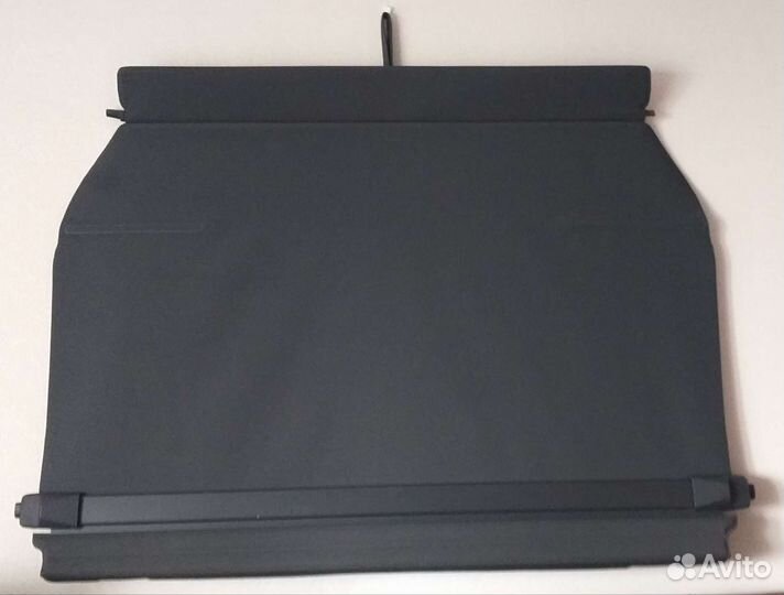 Задняя полка на Volvo XC90