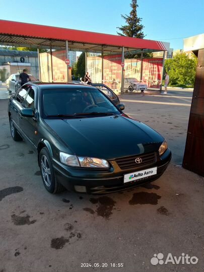 Toyota Camry 2.2 AT, 1998, 407 000 км