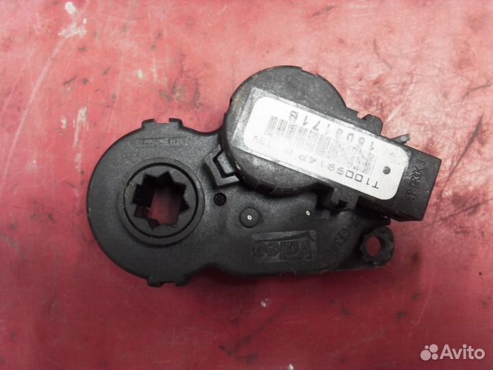 Моторчик заслонки отопителя Т1009914P LADA Vesta