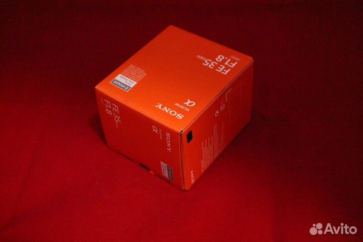 Sony 35mm f/1.8 FE Новый