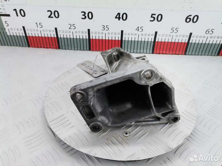 Кронштейн двигателя BMW 3 E46 2002 22116754185