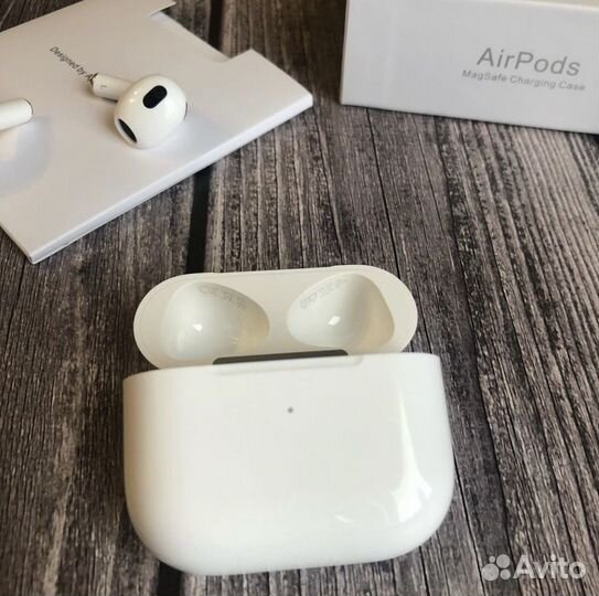 Беспроводные наушники Airpods