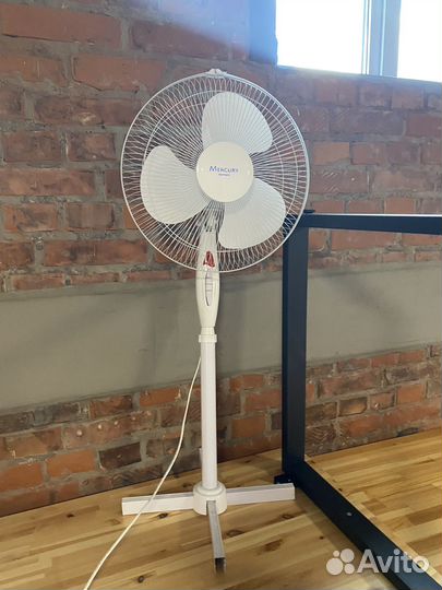 Вентилятор напольный mercury