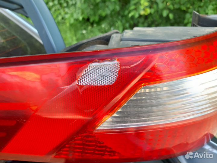 Задний фонарь kia rio 3 левый