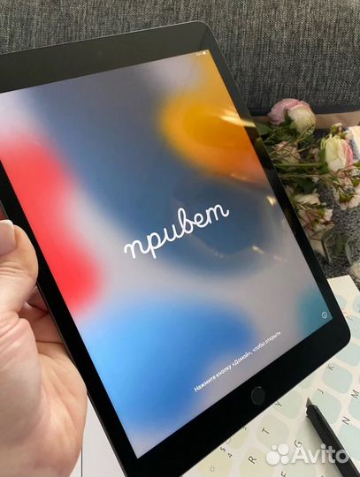 Apple iPad 10.2 (9th gen) wi-fi + Cellular