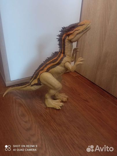 Кархародонтозавр jurrassic world