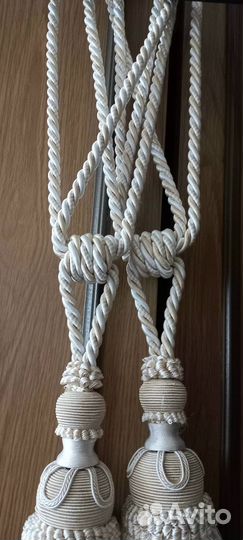 Подхват для штор и занавесей