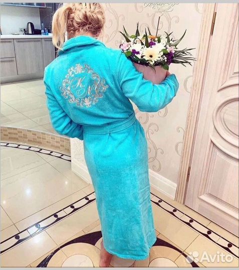 Халат с вышивкой