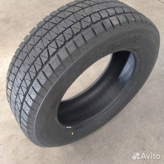 Bridgestone Blizzak DM-V3 245/45 R20 103