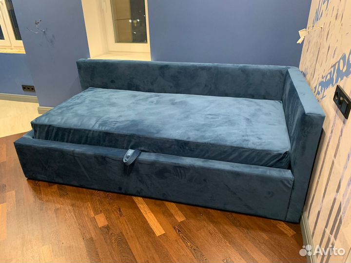 Кровать односпальная