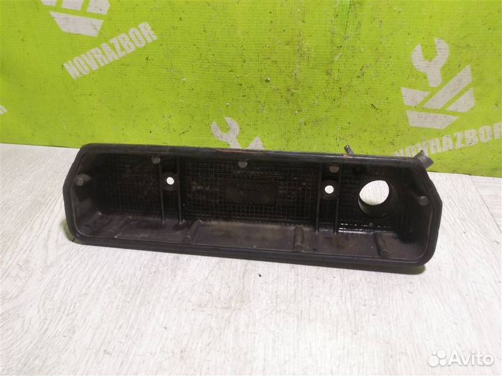 Крышка головки блока (клапанная) Шкода Фелиция