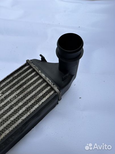 Радиатор интеркулер BMW E46 M57 17512246795