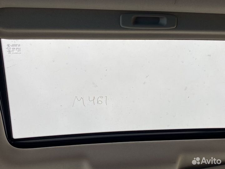 Nissan Patrol Y62 Стекло люка