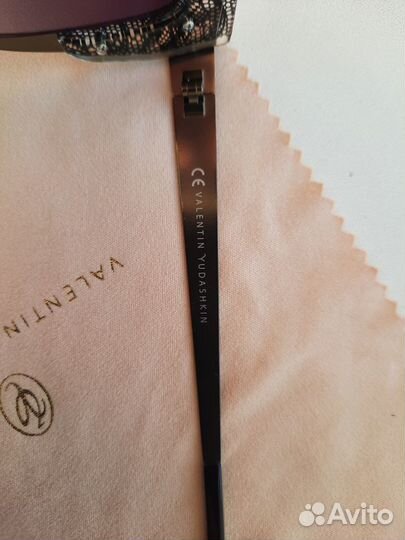 Солнцезащитные новые очки valentin yudashkin