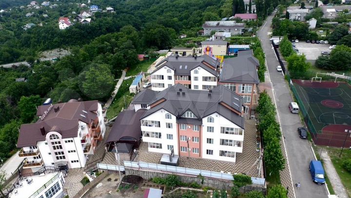 3-к. апартаменты, 70 м², 2/4 эт.