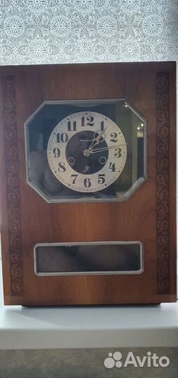 Часы настенные с боем