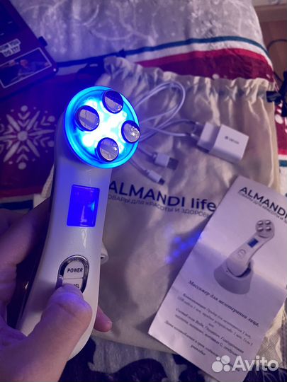 Массажер для лица микротоковый (RF лифтинг)