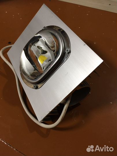 Светодиодный светильник