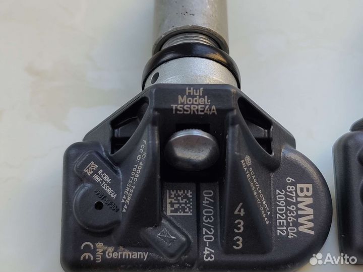 Комплект- датчики давления оригинал BMW 4 шт