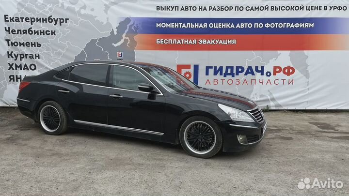 Обшивка багажника левая Hyundai Equus (VI) 857303N