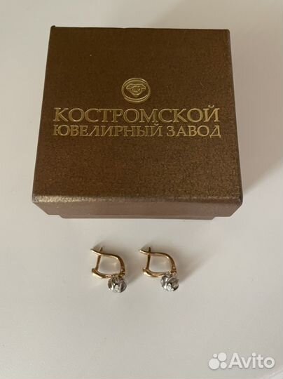 Золотые серьги с бриллиантами