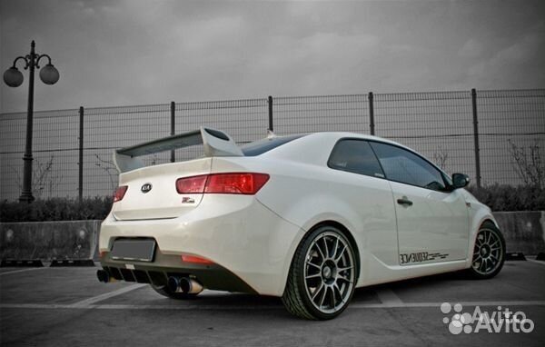 Спойлер высокий на крышку багажника Kia Cerato
