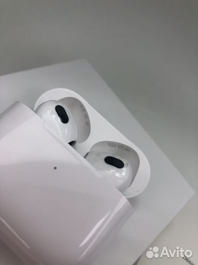 Беспроводные наушники apple airpods 3