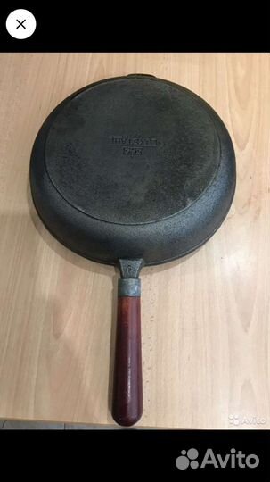 Чугунная сковорода