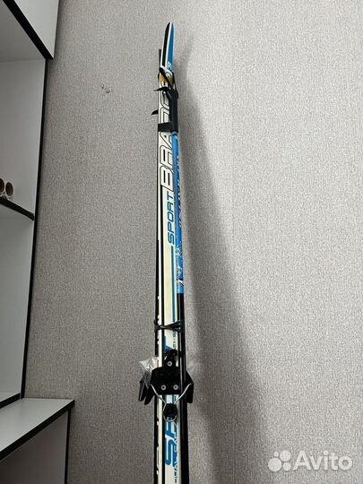 Горные лыжи и ботинки