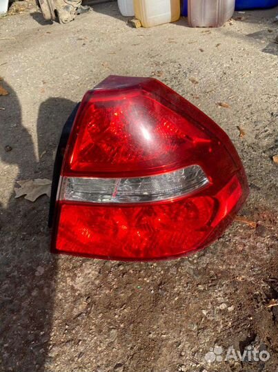Задний правый фонарь шевроле авео т250
