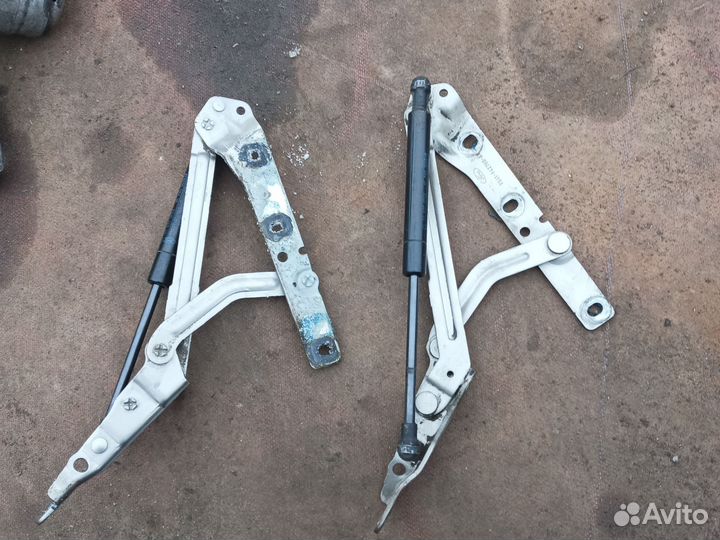 Петли багажника ford focus1 седан