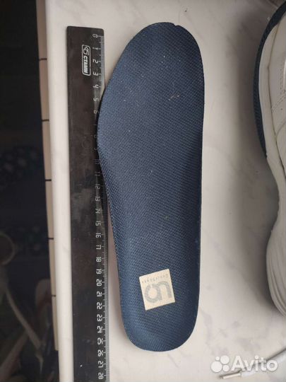 Кроссовки 40-41 размер