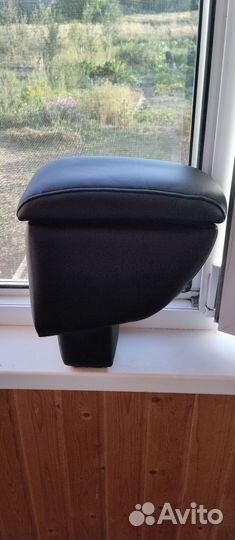 Подлокотник solaris