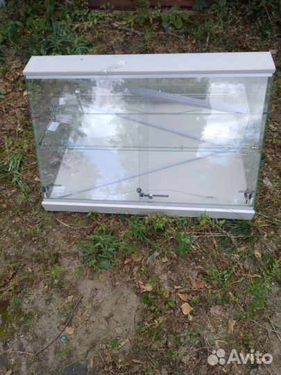 Полка со стеклом