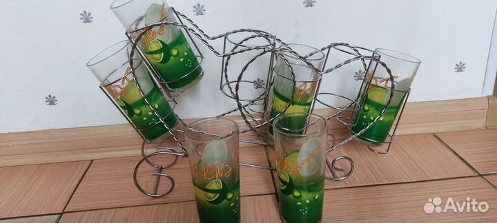 Набор стаканов на подставке