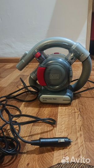 Пылесос для уборки салона авто black & decker