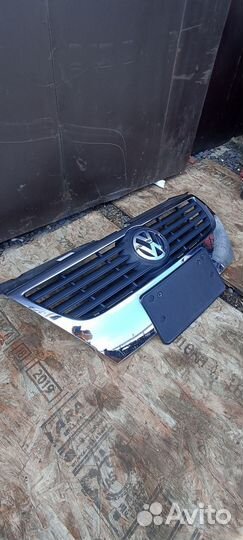 Решётка радиатора WV Passat B6