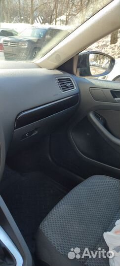 Volkswagen Jetta 1.6 AT, 2012, 107 000 км