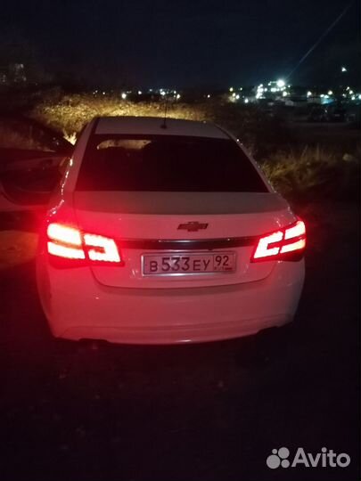 Задании фонари