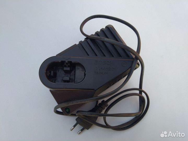 Зарядное устройство