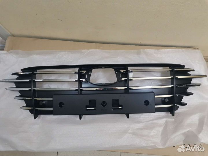 Решетка радиатора Hyundai Sonata 8 новая оригинал