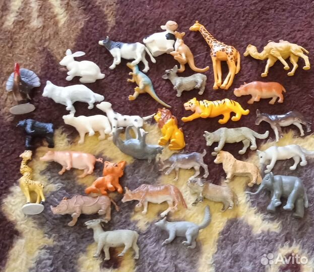 Фигурки животных, магистр Йода и др