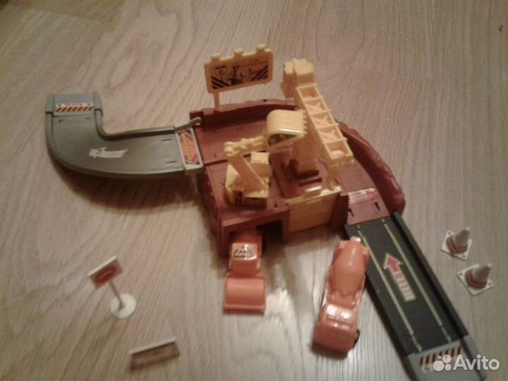 Продам игровой набор: стройплощадка