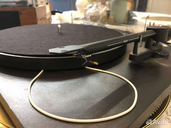 Виниловый проигрыватель pro ject