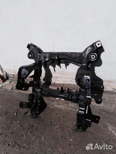 Подрамник на Сузуки гранд витара